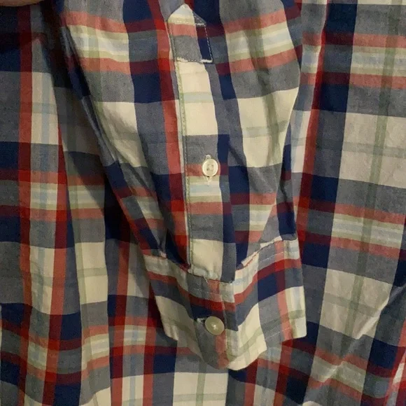 AE button up - Picture 6 of 8